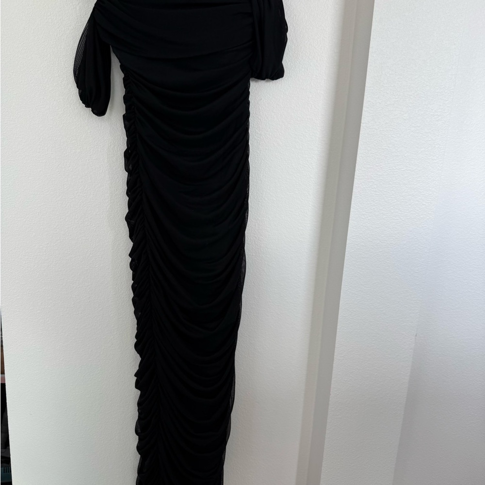 Black Ruched Off-Shoulder Dress - Picture 4 of 5